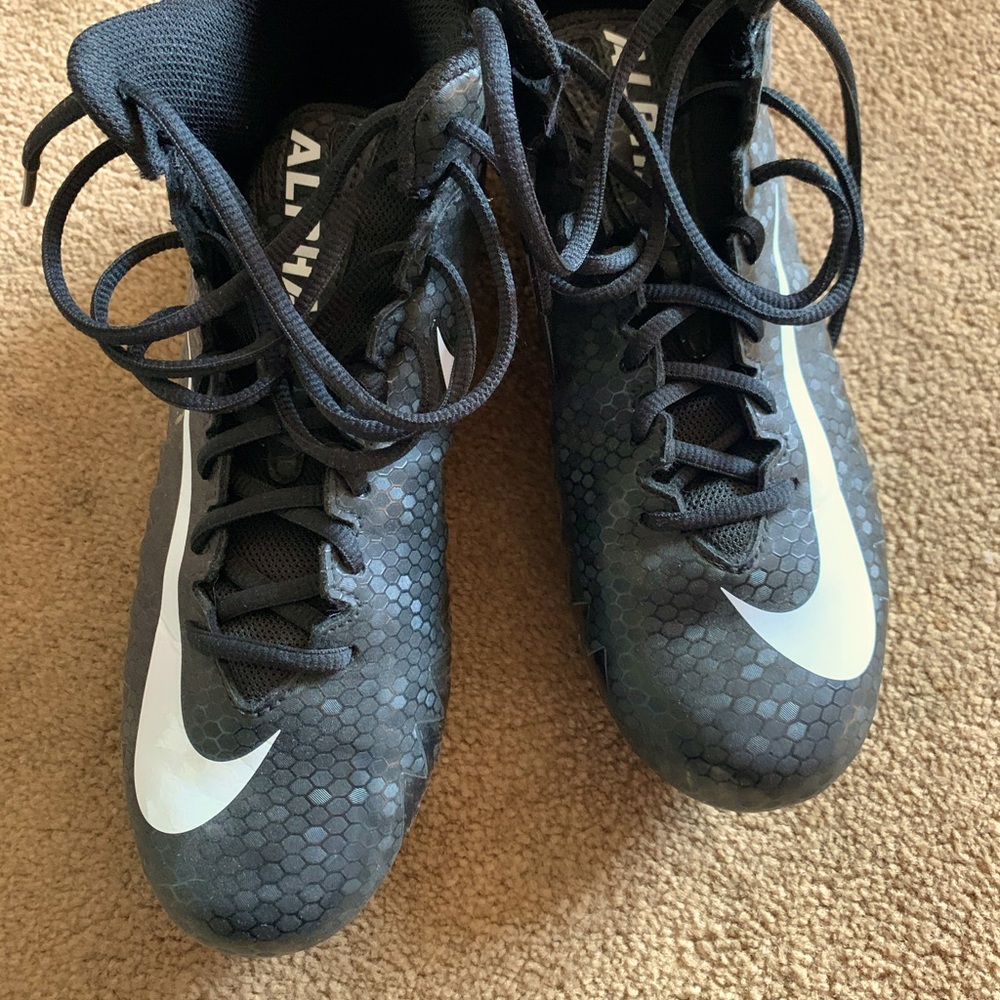 Football cleats